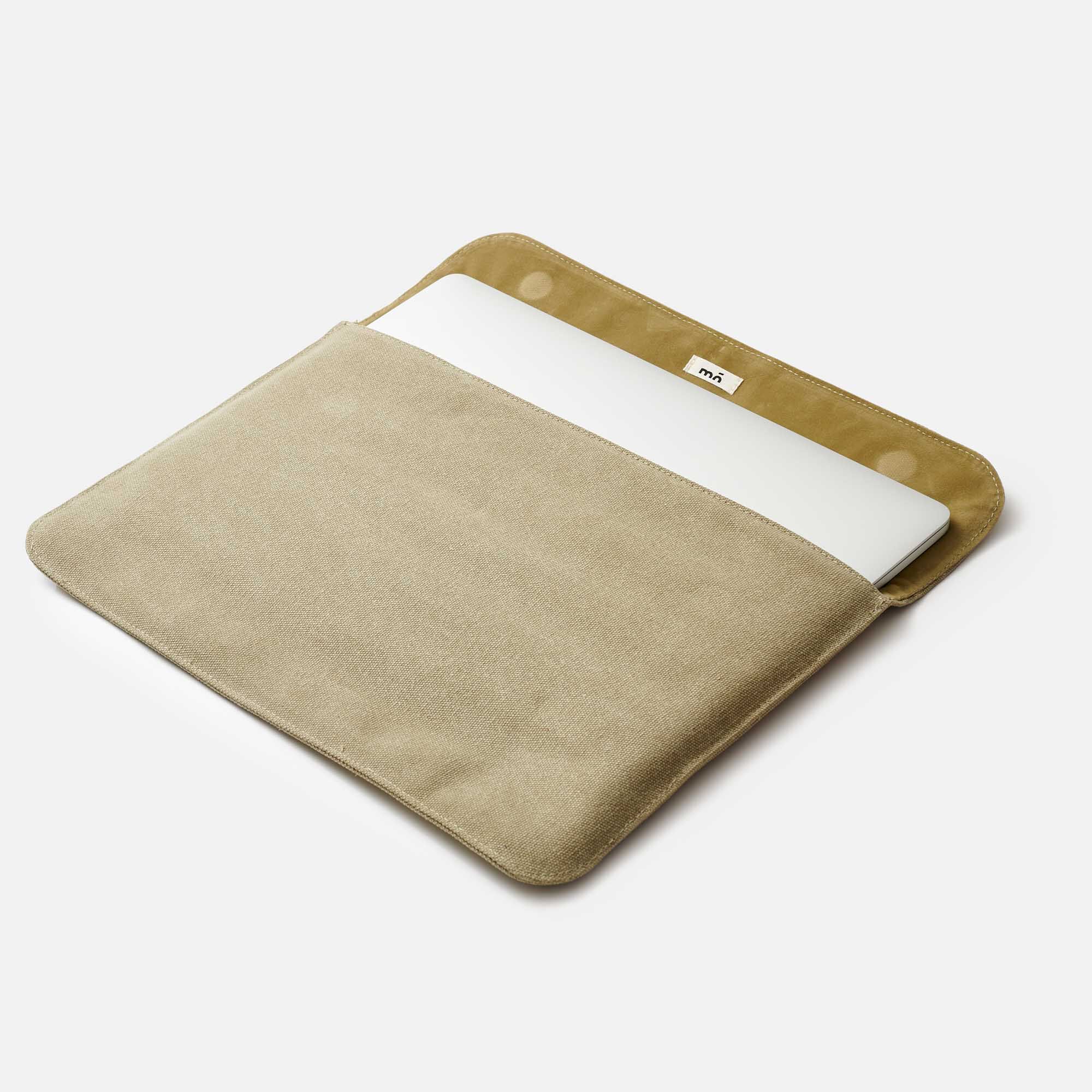 FUNDA ORDENADORA VERDE