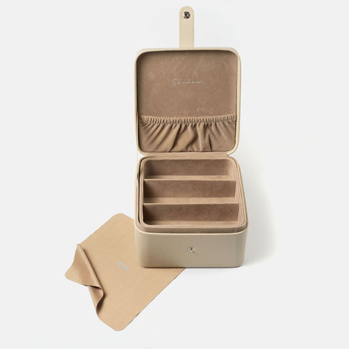 TRAVEL CASE BEIXE CLARO
