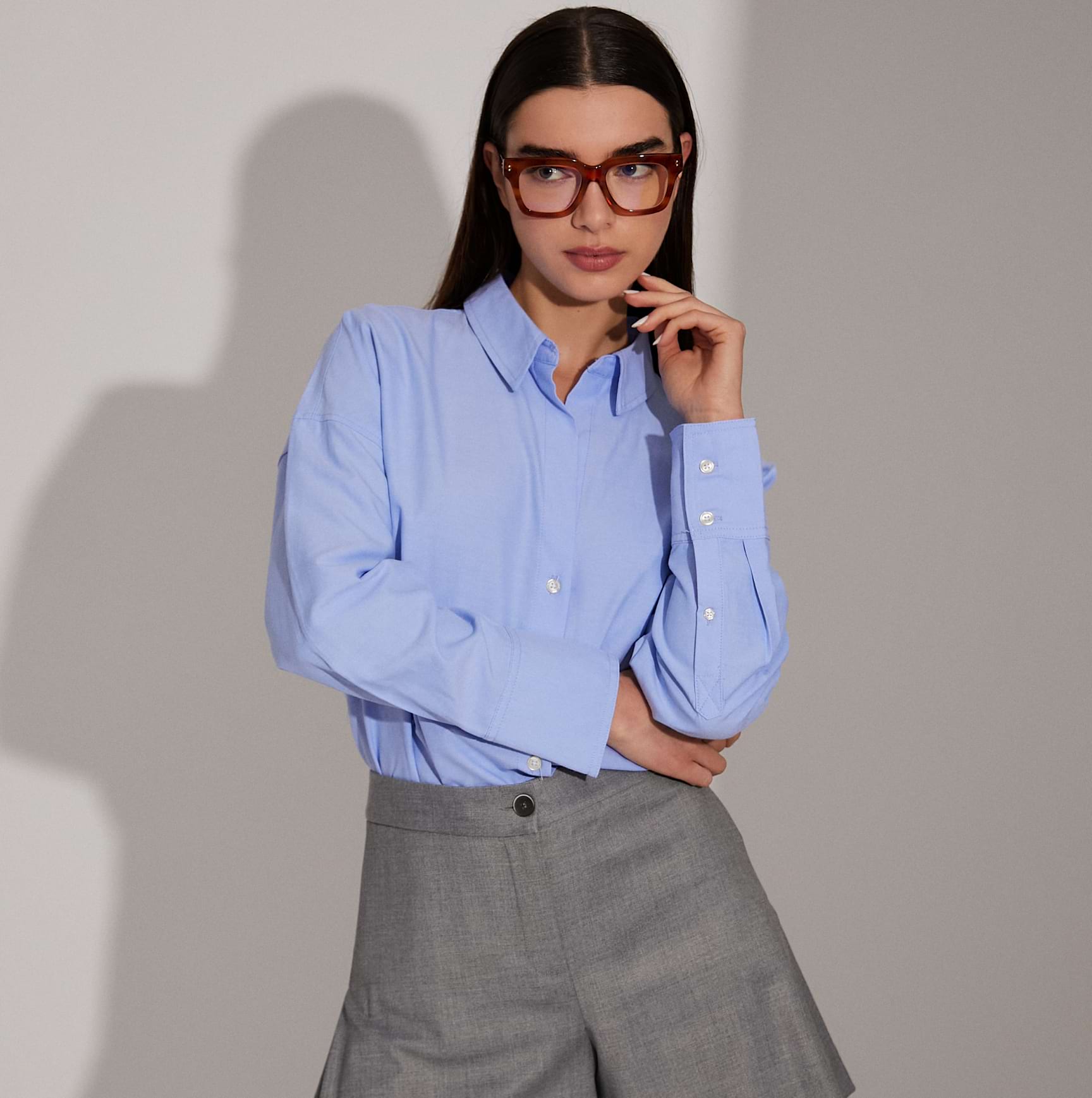 Mó x SPSM  - Moza cos lentes da colección