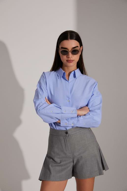 Mó x SPSM  - Moza cos lentes da colección